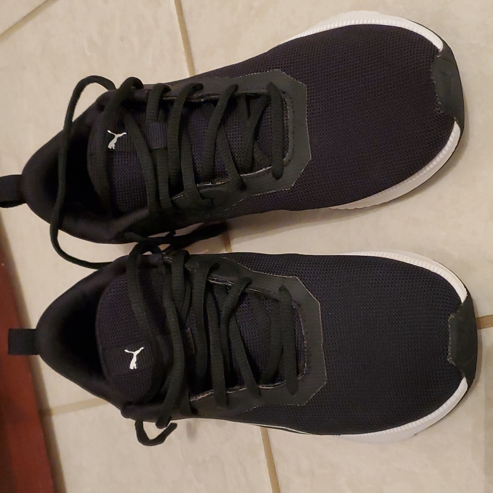 Puma - Picture 2 of 5